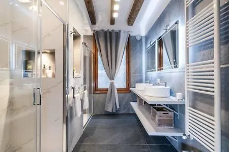 Loggia Rialto Apartman *